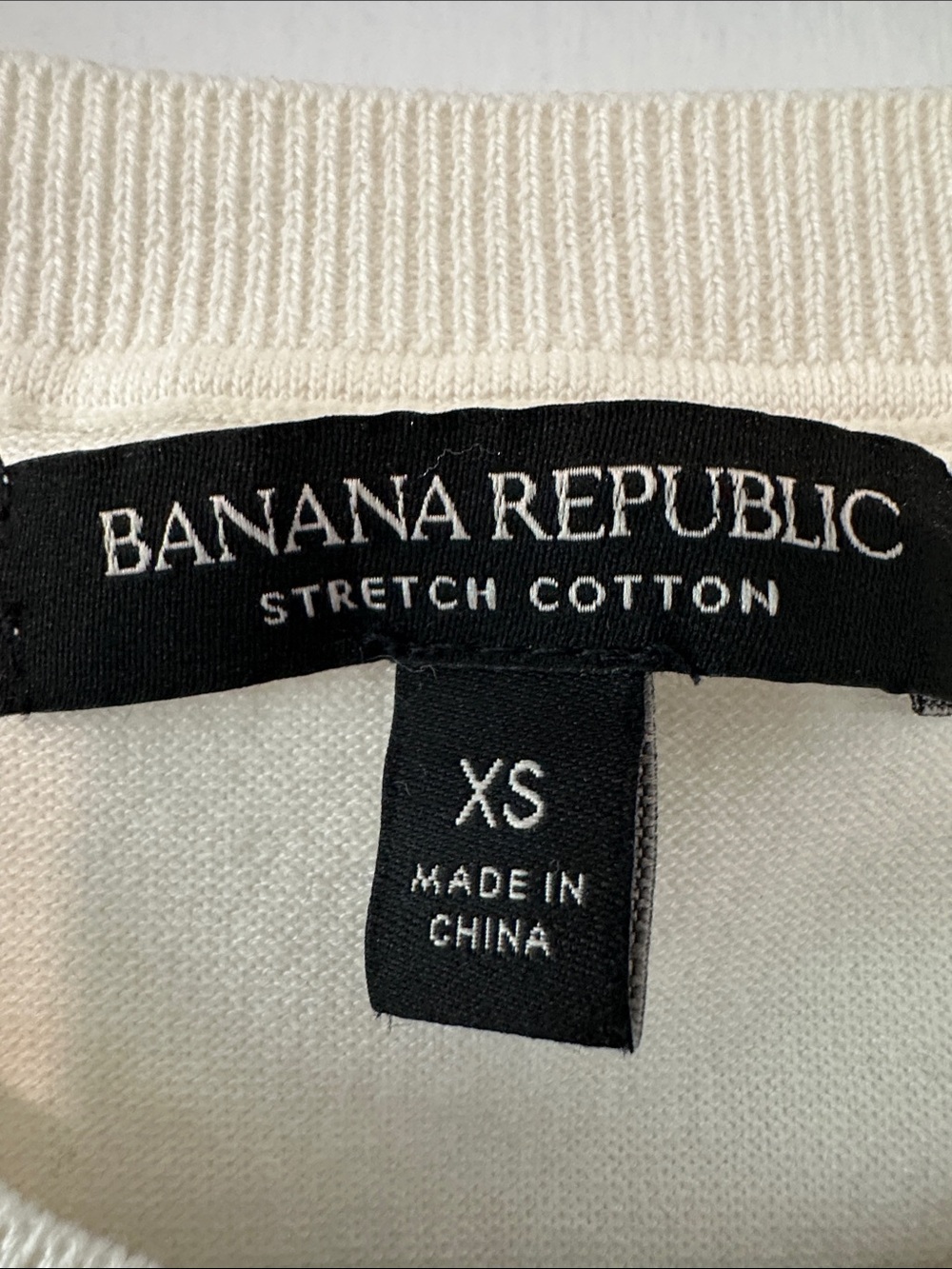 Banana Republic Ivory Sleeveless Knit Tank - Picture 2 of 3